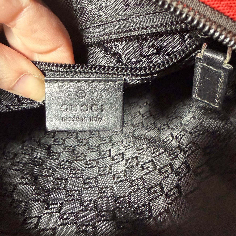 EUC GUCCI Red Messenger Bag Crossbody with COA - Picture 4 of 7